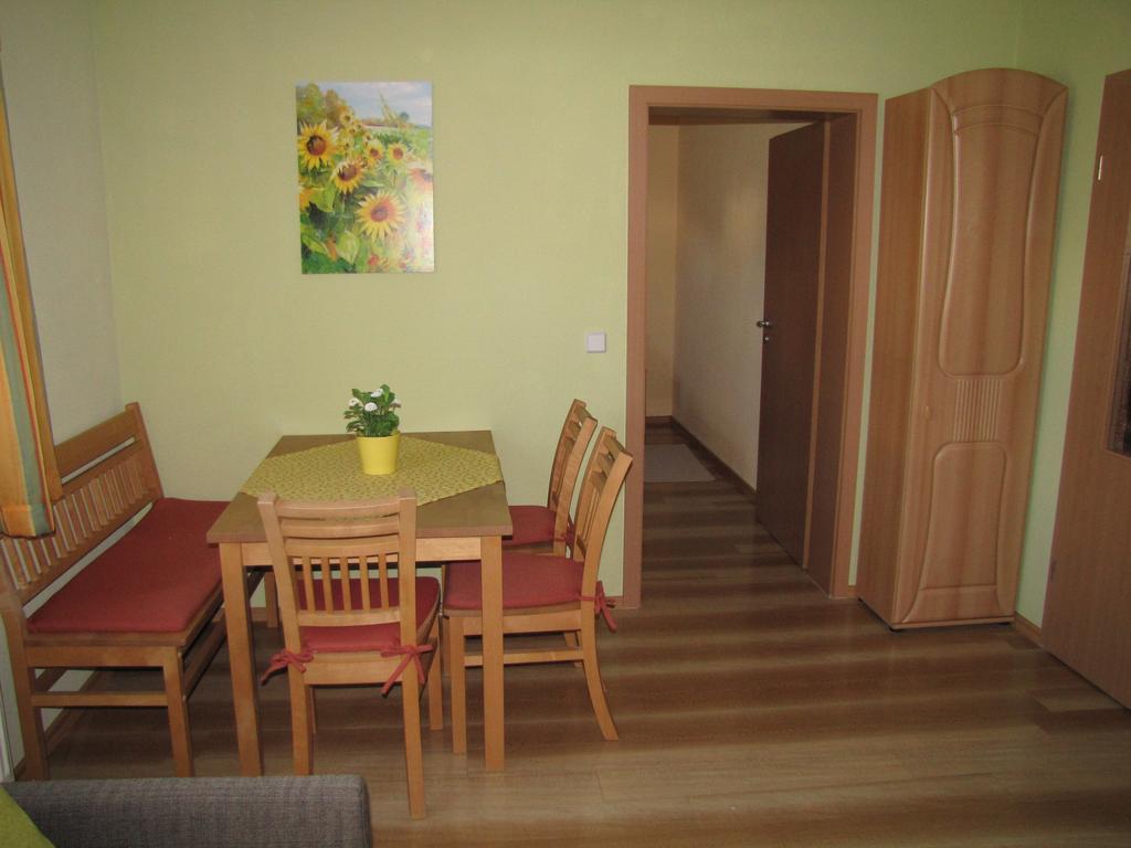 Ferienwohnung Stollenklause Hormersdorf  Zimmer foto